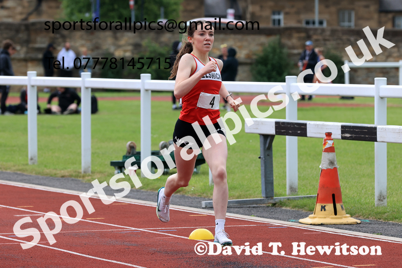 Middle Distance, 2026 Northumberland Schools Track and Field, Wentworth, Hexhan. Photo: David T. Hewitson/Sports for All Pics